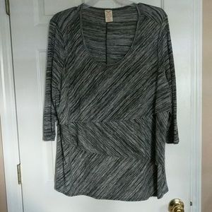 3/4 sleeve tiered front top